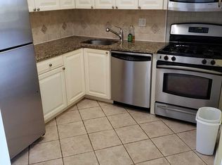 2000 Linwood Ave APT 15C, Fort Lee, NJ 07024