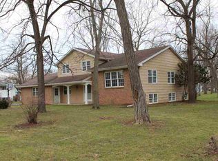 6985 Surrey Ln, Jackson, MI 49201