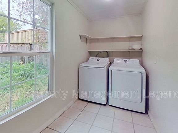 5th image of 6217 Calmont Ave