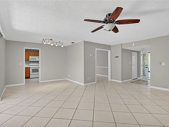4th image of 1336 Lake Shore DR