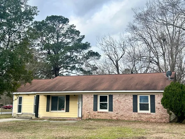 7601 Ireland Dr, North Charleston, SC 29420