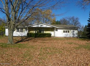 1925 Boulder Dr, Hastings, MI 49058