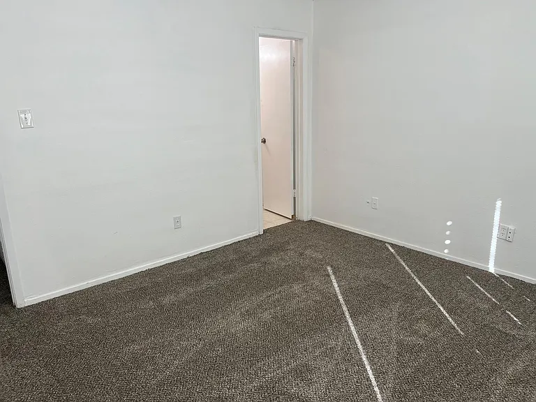 16938 Nicole Ln — Photo 11
