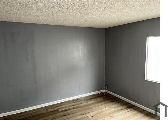 4th image of 638 Grant St #8