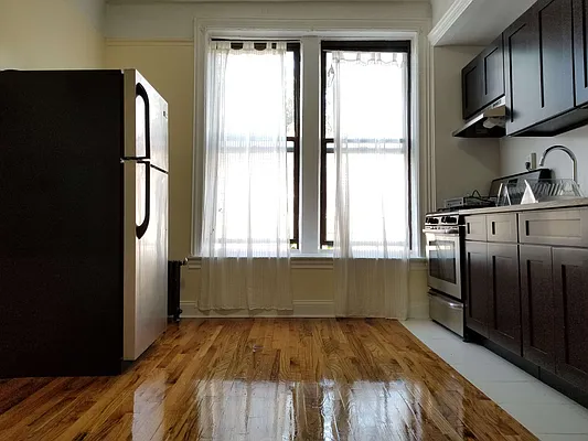 Rented by BRICK & GALO REALTY CORP | media 9