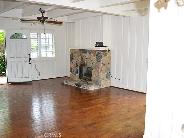 490 Diamond St — Photo 7