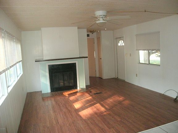 2nd image of 425 Laurie Ave