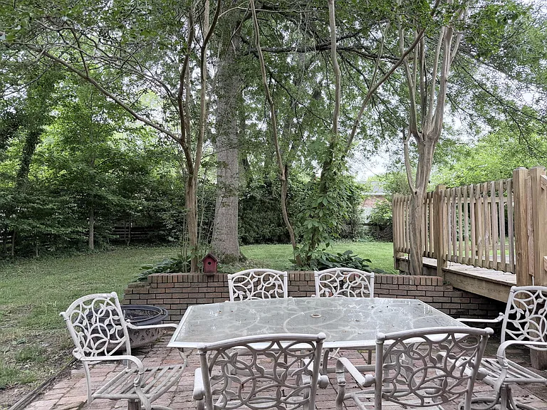 725 Wildflower Ln — Photo 46