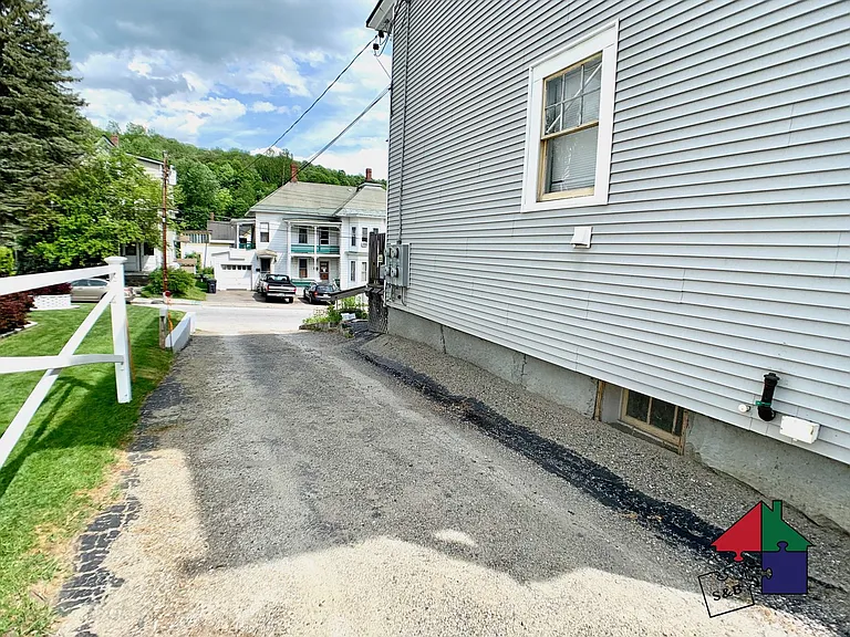 2 Long St — Photo 10