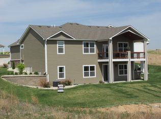 2926 Champions Cir, Manhattan, KS 66503