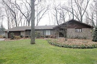 1st image of 5889 Manorwood Dr