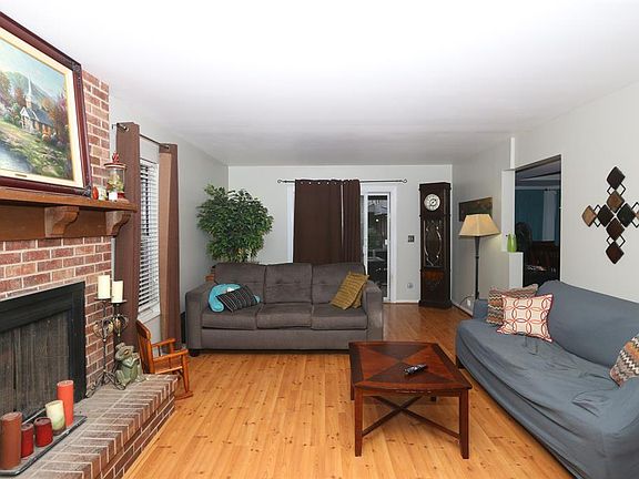 4th image of 2726 Tanglewood Ct