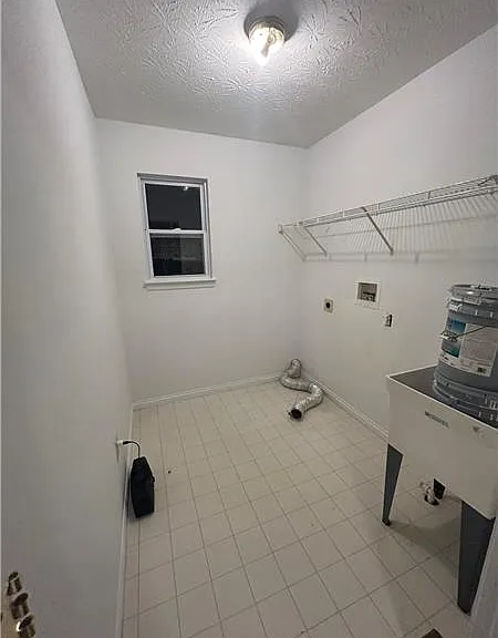 580 Rosebud Cir — Photo 20