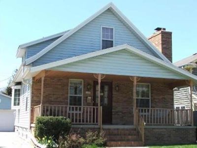 1205 S 96th St, West Allis, WI, 53214