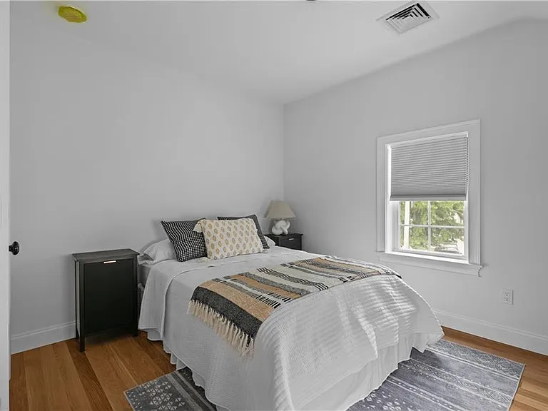 34 E Bowery St — Photo 20