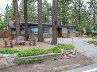 371 Edgemoor Rd, Big Bear Lake, CA 92315