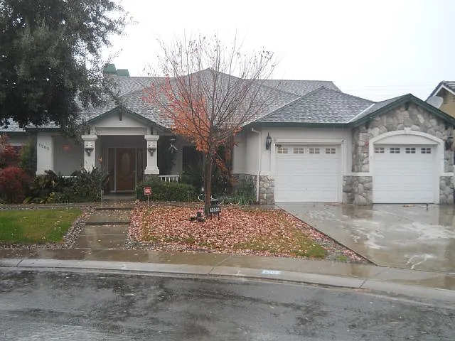 1505 Westbrook Ct photo 1