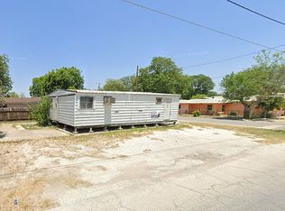 609 Gillis St, Del Rio, TX 78840