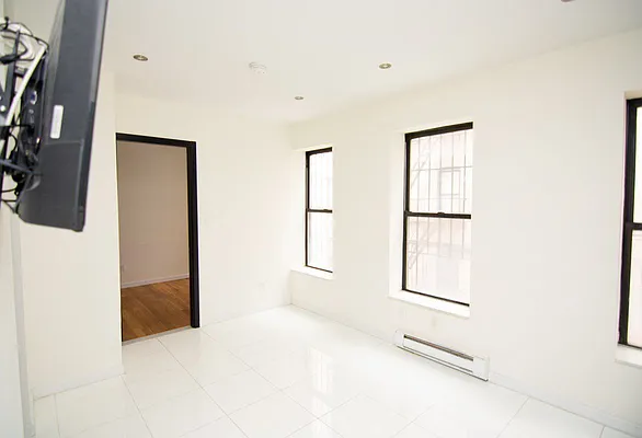 Rented by Bohemia Realty Group | media 7