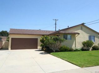 686 Senate St, Costa Mesa, CA 92627