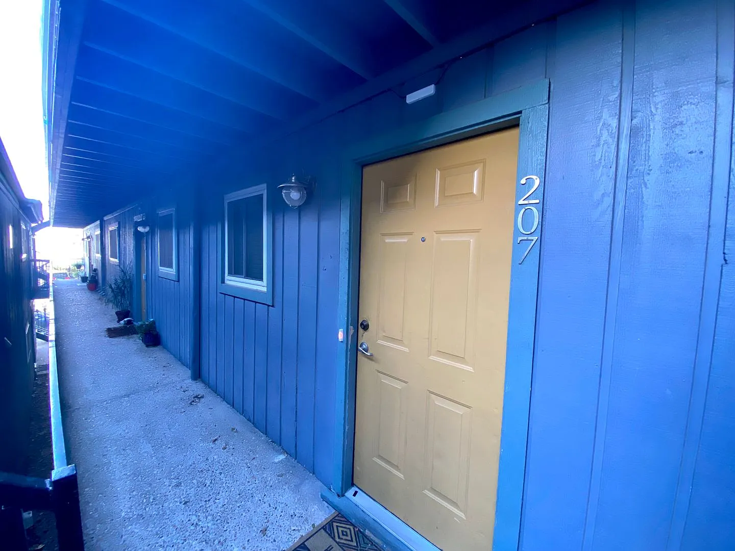 Updated 2 Bedroom off Guadalupe! 3815 Guadalupe — Photo 3