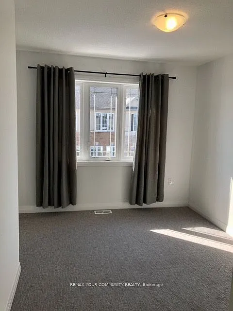 3 bed, $2,600 — Photo 2
