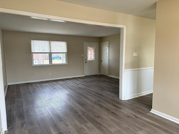 4th image of 621 Aberdeen Dr