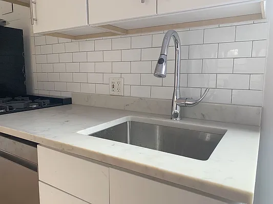 Rented by Compass | media 13