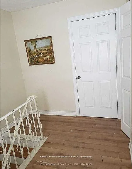69 Samson Cres — Photo 3