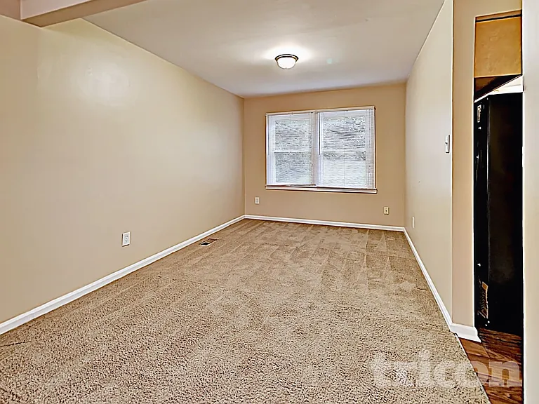 6311 Coach Hill Ln — Photo 7