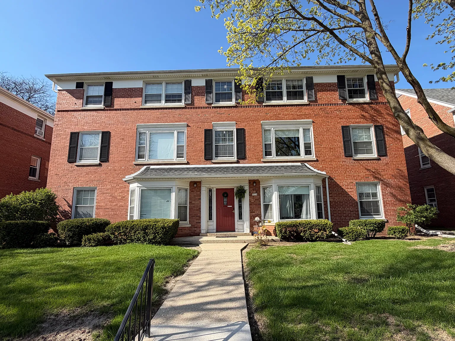 9010 W North Avenue — Photo 1
