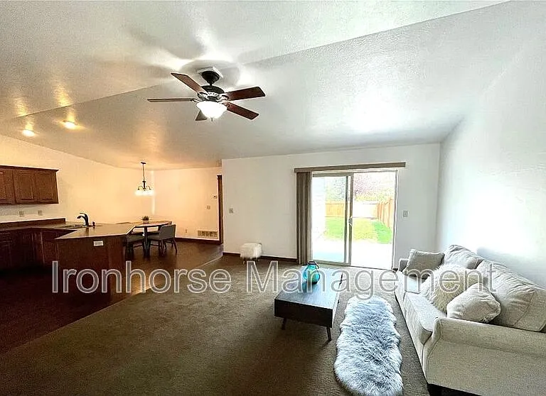 103 Covey Ct #A — Photo 4