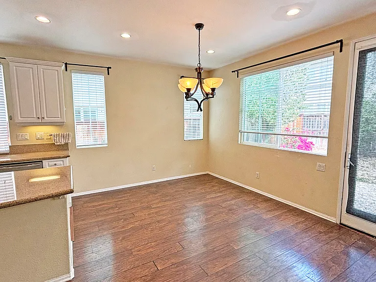 45767 Klamath Ct — Photo 22