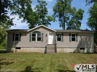 11091 Ridgewood Dr, Battle Creek, MI 49014