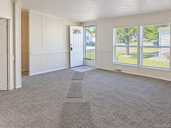 3rd image of 29 Brookfield