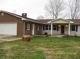1213 Breezy Hill Rd, Vinton, VA 24179