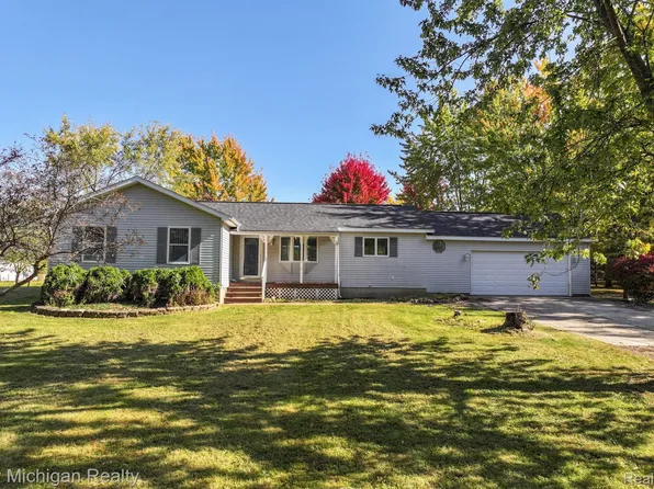 9393 Torrey Rd, Grand Blanc, MI 48439