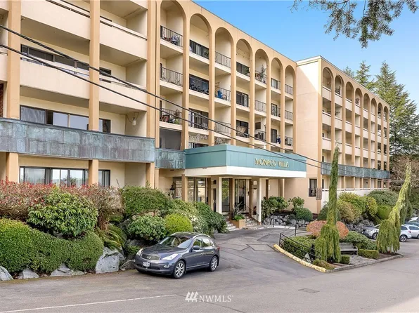 2929 76th Ave SE APT 411, Mercer Island, WA 98040