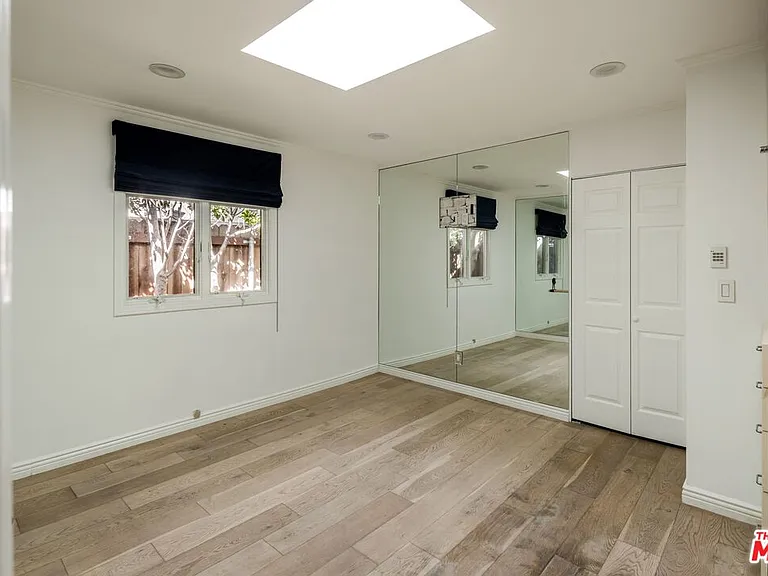 11362 Chenault St — Photo 30