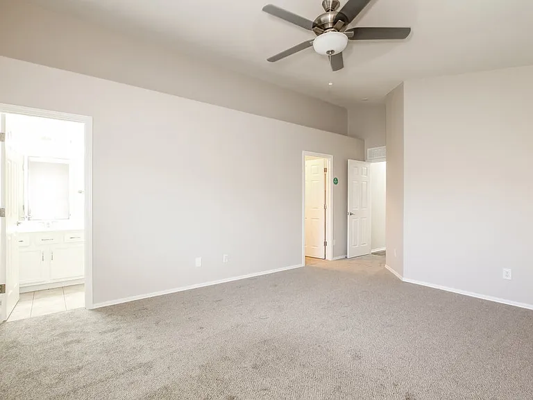 15434 W Gelding Dr — Photo 7