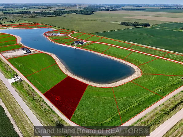 19 Bald Eagle Dr, Chapman, NE 68827