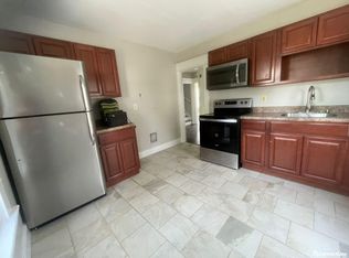 15 Lettney Pl, West Haven, CT 06516