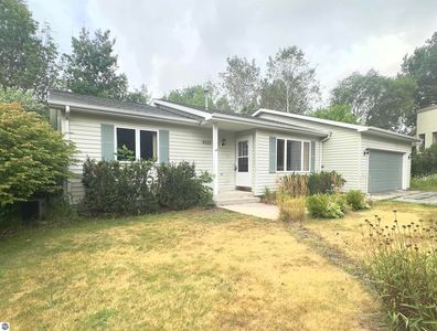 4227 Summerhill Rd, Traverse City, MI, 49684