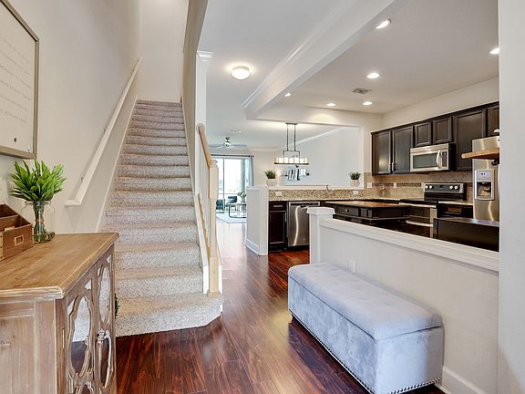 4th image of 6778 Roundleaf Dr