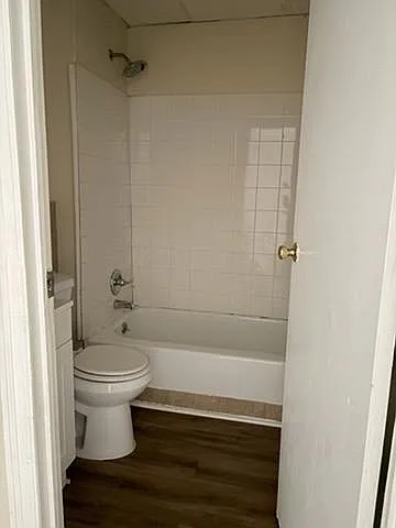 607 Ridge Ave #1 — Photo 5