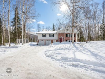 20211 Upper Greatland Dr, Chugiak, AK, 99567