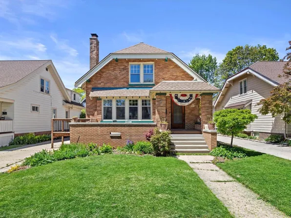 1829 North 52nd STREET, Milwaukee, WI 53208