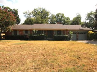 106 E 7th St, Irving, TX 75060