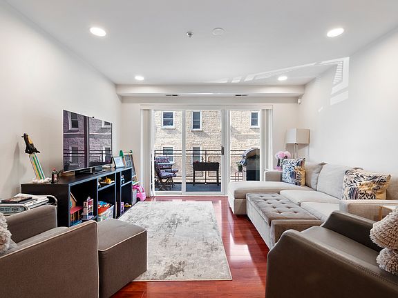 3rd image of 8000 Kilpatrick Ave Unit 2E