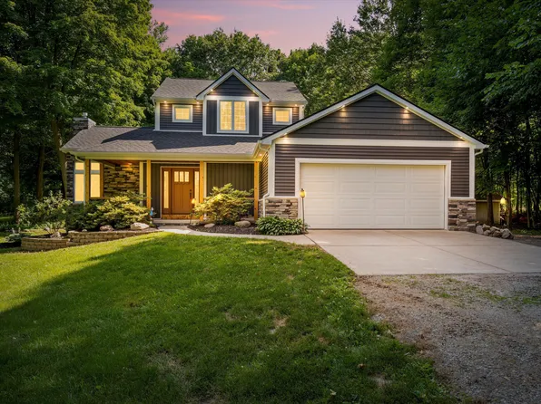 5181 Jamerlea Ln, Fowlerville, MI 48836